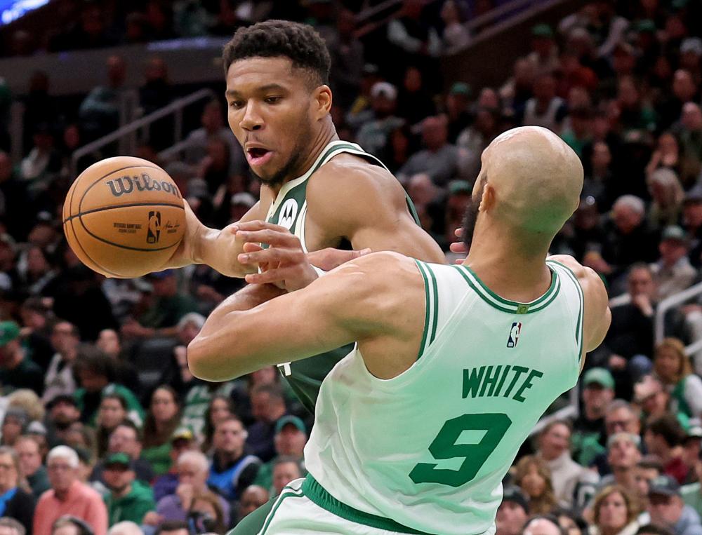 詹姆斯凭借 詹姆斯凭借