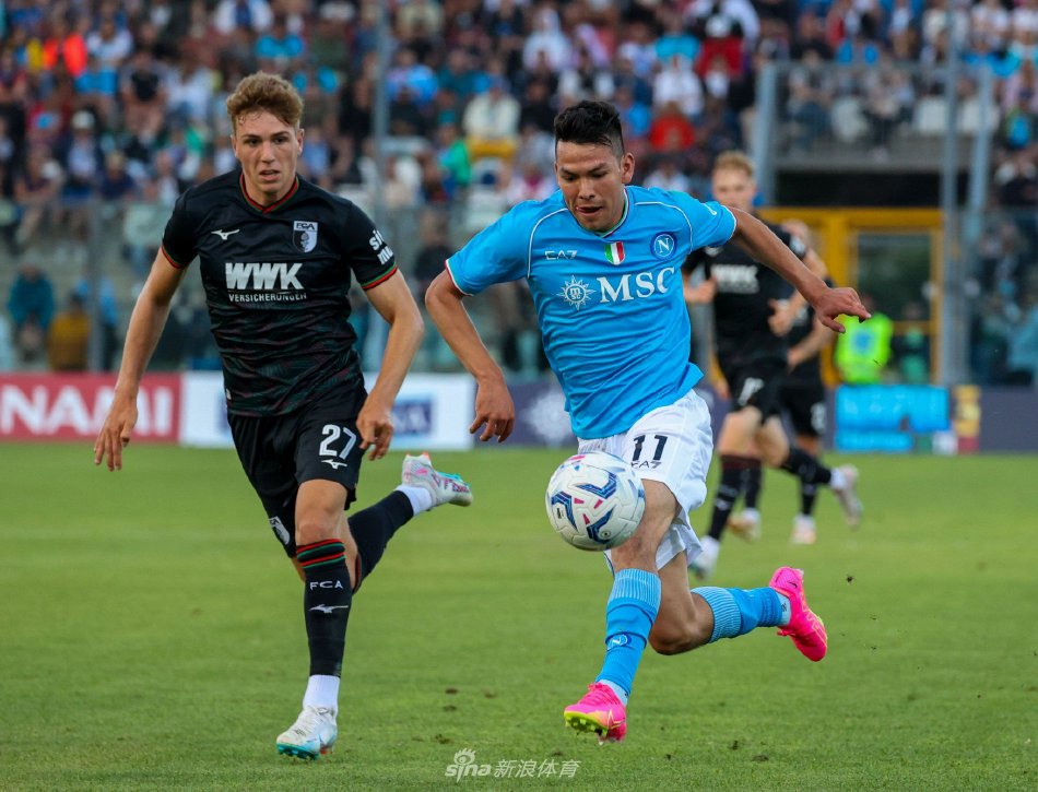 比赛中尤为 比赛中尤为