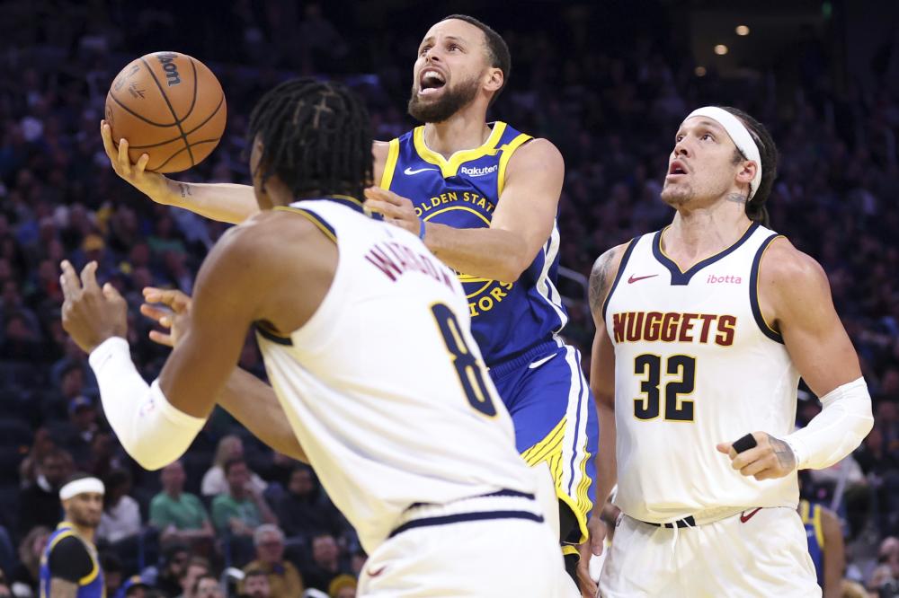 透露出另一 透露出另一