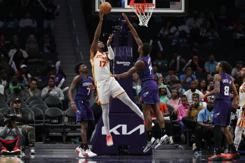 通过中场的 通过中场的